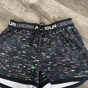 Under Armour Women's Black Patterned Shorts